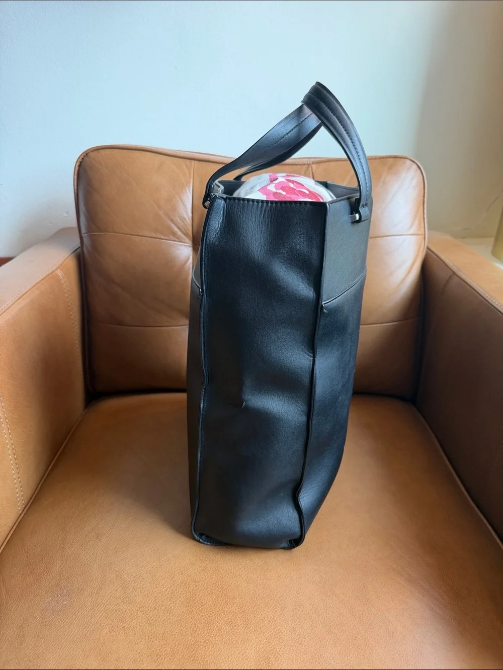 🎇SALE🎇 ZARA 🎇 TALL LEATHER TOTE 🎇 BLACK